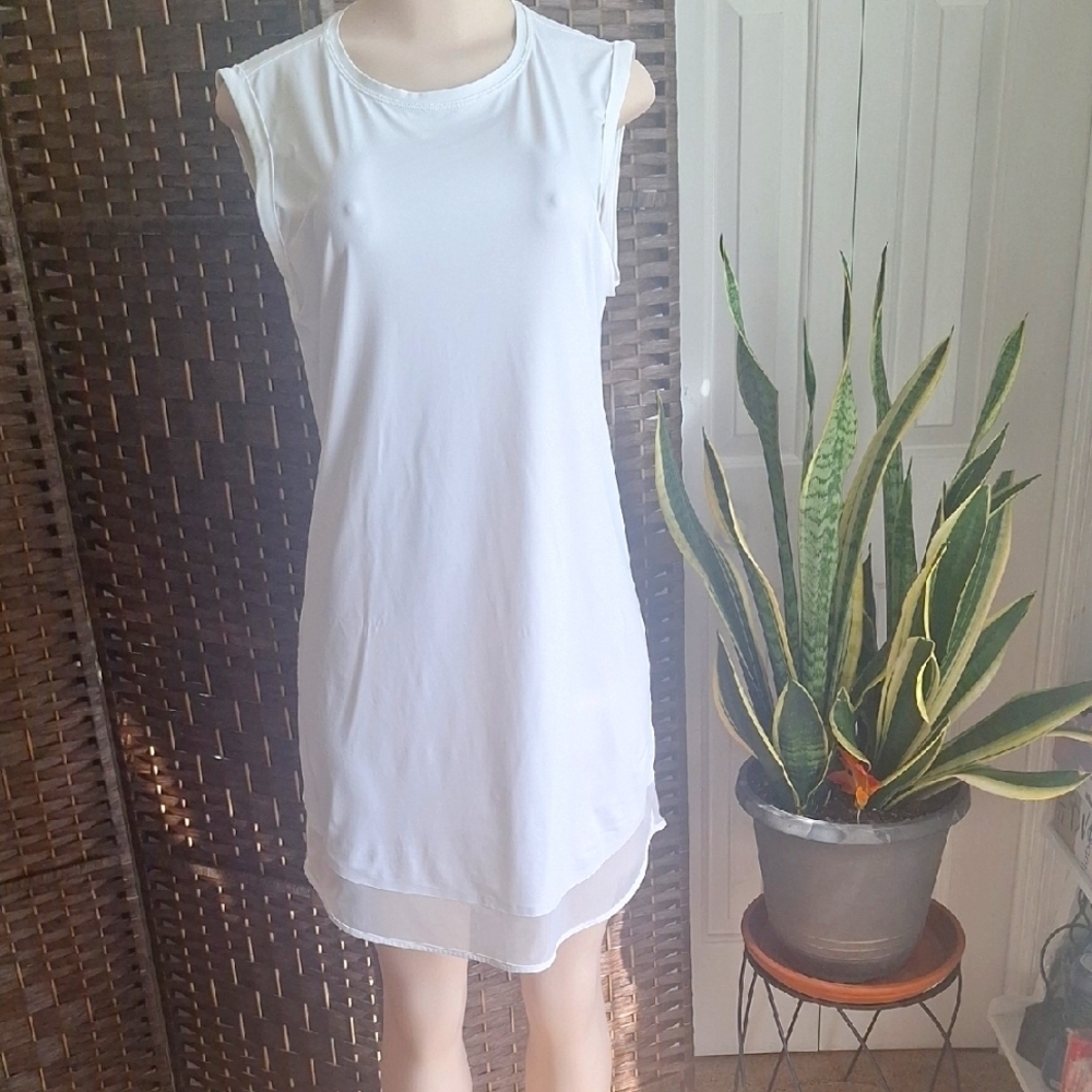 Athleta White Sunlover UPF 50+ Mesh Hem Shift Dress - Small